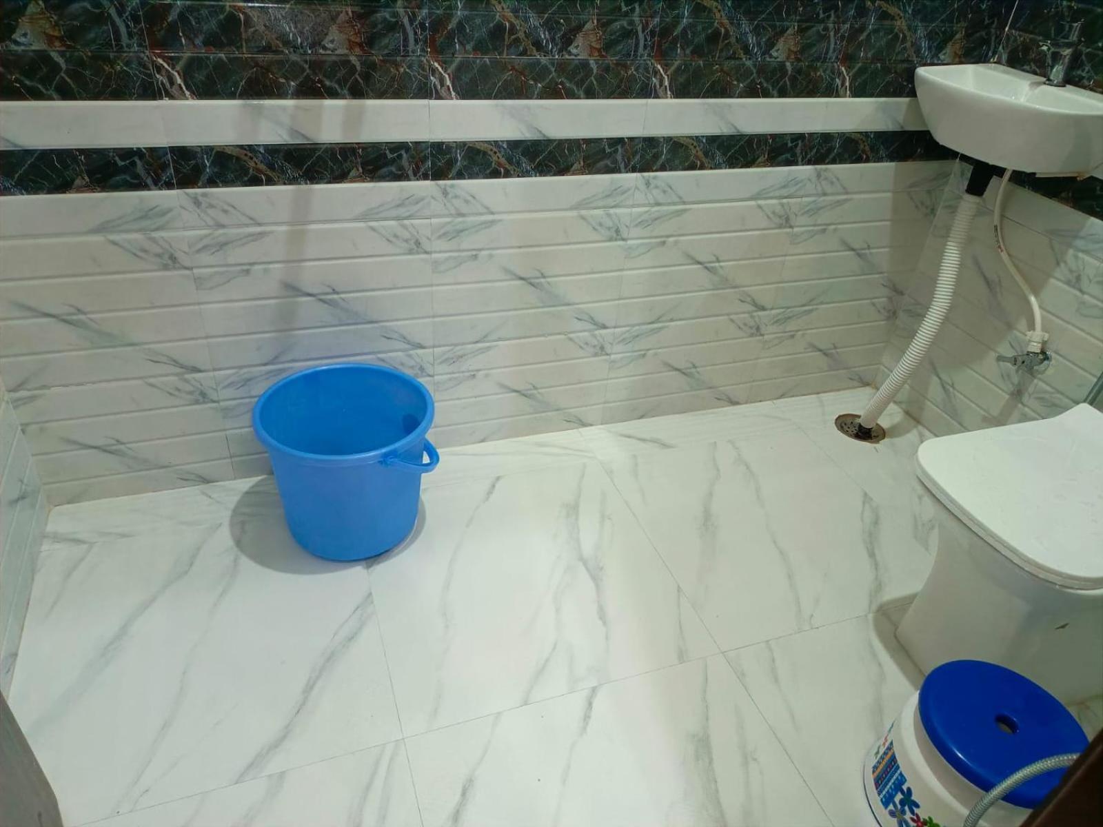 Shri Girraj Residency Hotel Mathura Ngoại thất bức ảnh